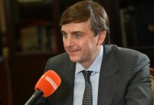 Учитель использует нейросети в классе