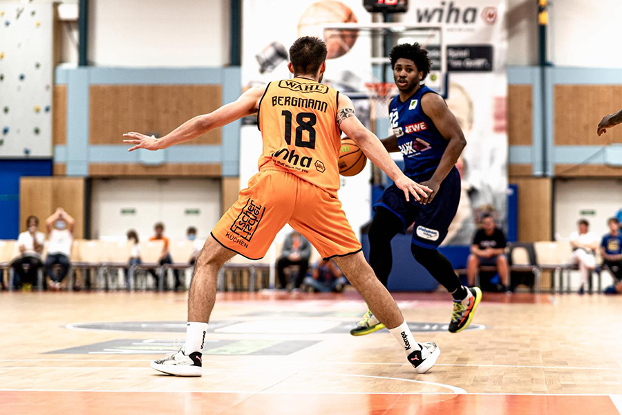 Adrian Bergmann im Ligaspiel