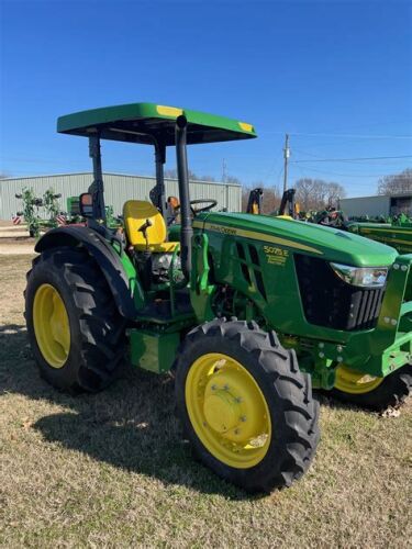 Traktorius John Deere 5075E