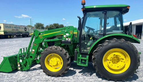 Traktorius John Deere 5075E
