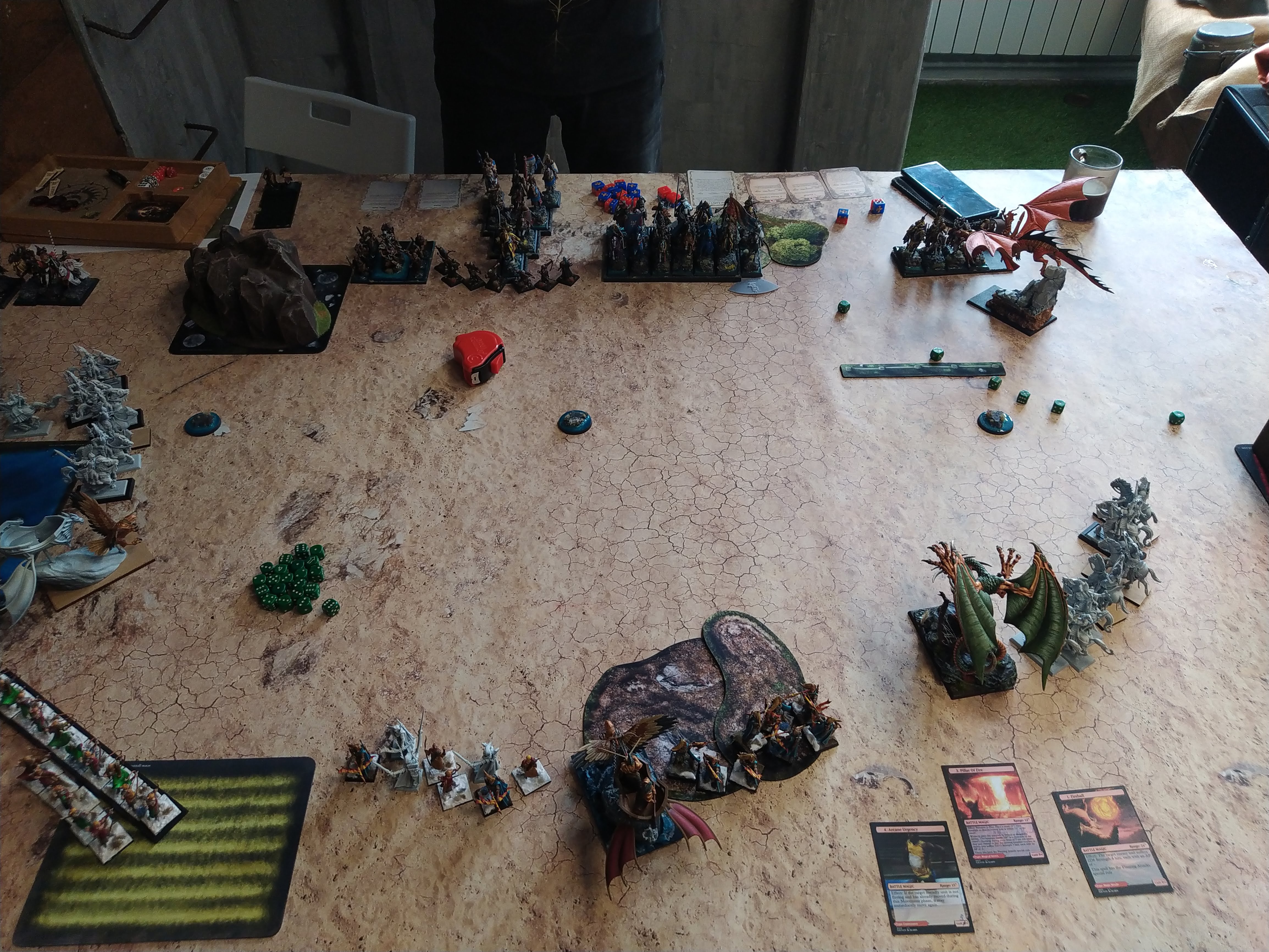 Battle report: High Elf Realms vs Kingdom of Bretonnia (Warhammer: The Old World) — High Elf Realms - Kingdom of Bretonnia