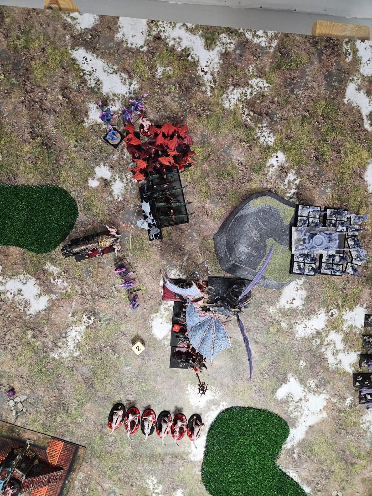 Round 2: Daemons of Chaos vs Dark Elves (Warhammer: The Old World) — Demony vs DE na smoku