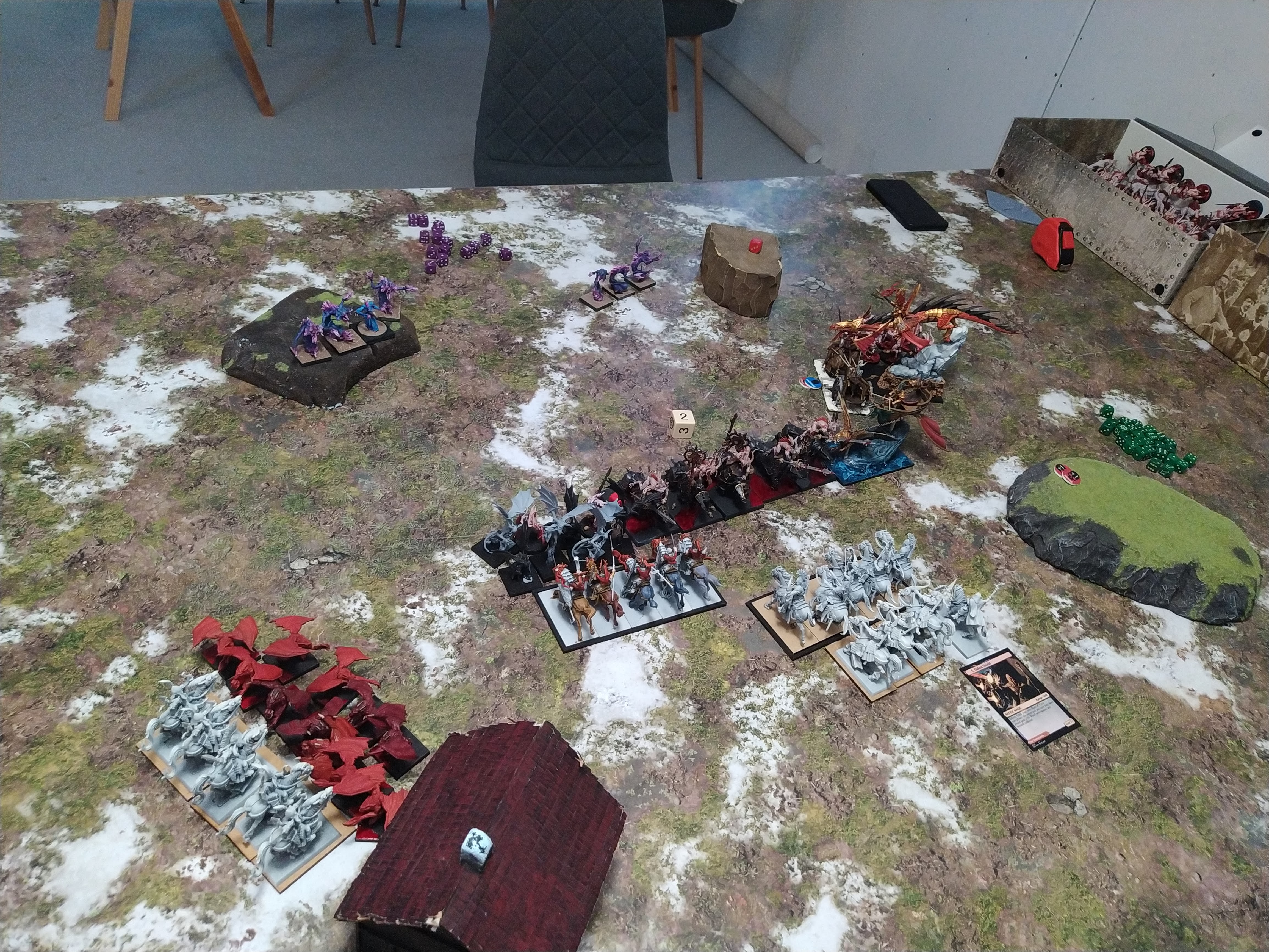 Round 2: High Elf Realms vs Daemons of Chaos (Warhammer: The Old World) — High Elves vs Deamons of Chaos Renegade