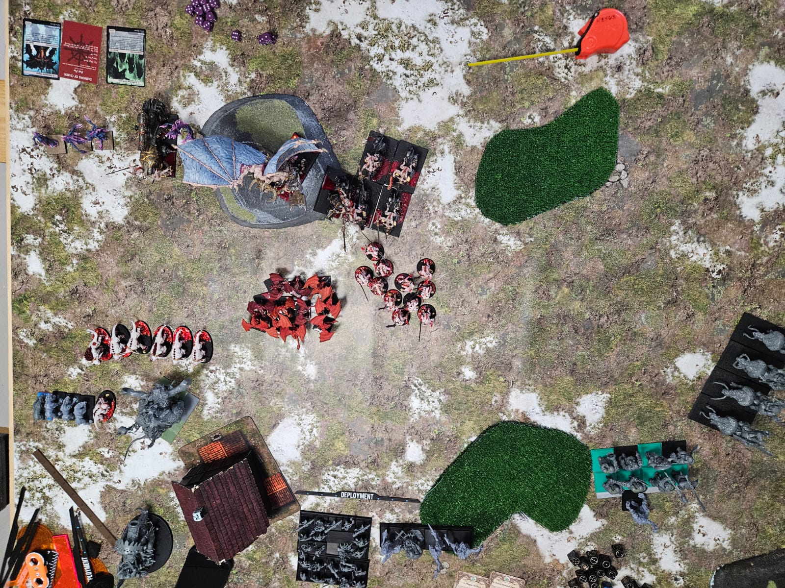 Round 1: Daemons of Chaos vs Ogre Kingdoms (Warhammer: The Old World) — Starcie Anabolików z otchłani ze Spaślakami