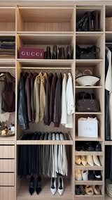 Instagram Reel by @dudaoliver________, published Apr 28, 2026. Finalmente o closet pronto! ? querem o tour detalhado? Marcenaria @mdmoveisplanejados_ que fez e…