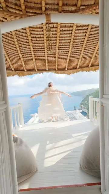 Instagram Reel by @ivan.merino5, published May 24, 2026. Behind the scenes VS the shot! ? @tropicalglamping ?‍♀️: @_maricuxi @umilesgroup Camera: @djiglobal @o…