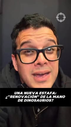 Instagram Reel by @focopanama, published May 18, 2026. Una nueva estafa: ¿”renovación” de la mano de dinosaurios?
