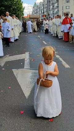 Instagram Reel by @britishpoles.uk, published Jun 5, 2026. In Wrocław, as in cities across Poland, a solemn Corpus Christi procession took place yesterday. Cou…