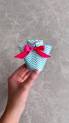 Instagram Reel by @feliciaheesen, published May 31, 2026. Perfect Father’s Day gift idea ?✨? #craft #creative #handmade #diy #gift cute craft handmade diy gift…