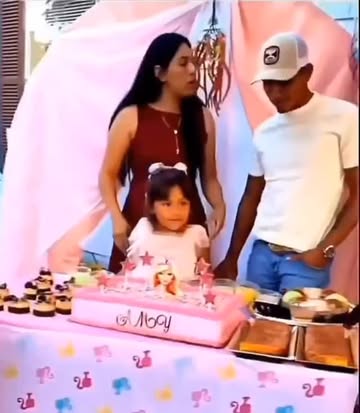 Instagram Reel by @quepaso_mexico, published May 16, 2026. #CirculaEnRedes Madre evitó que su hija sufriera una broma pesada por parte del presunto padre, en e…