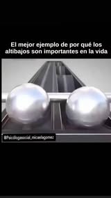 Instagram Reel by @psicologasocial_micaelagomez, published Jun 2, 2026. No estamos hechos para sentirnos bien todo el tiempo. Las emociones tienen movimiento.…