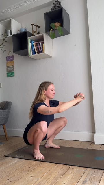 Instagram Reel by @laurahflows, published May 3, 2026. Take your hip mobility to the next level ? 4 moves. No passive stretching. Just strength + flow. Save th…