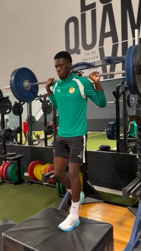 Instagram Reel by @papaoumarkeita, published Jun 5, 2026. Entraînement des Lions à la salle de musculation ce matin