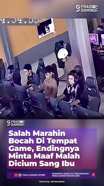 Instagram Reel by @fraggaming, published May 17, 2026. Dalam momen lucu dan wholesome yang terekam kamera, seorang ibu di tempat game tanpa sengaja memarahi bo…