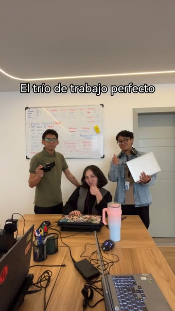 Instagram Reel by @grupo_pixelia, published May 20, 2026. ?✨ ?? ???? ???????? ?? ?????? Creatividad, estrategia y contenido que conecta ? En Pixelia Com somos…