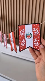 Instagram Reel by @castillolii, published May 25, 2026. DIY Banderines✨ Para celebrar el día de la bandera ?? ?Comenta aquí para enviarte el molde de este proy…