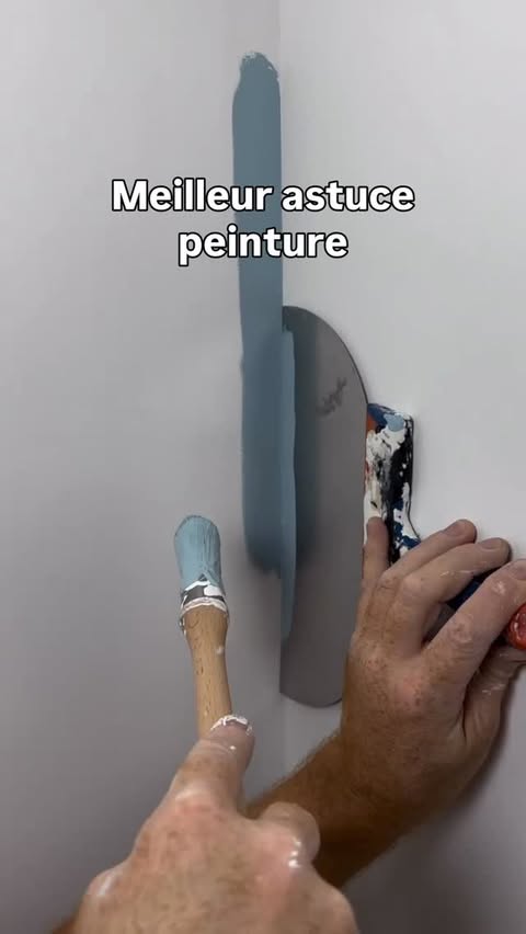 Instagram Reel by @maison_beaj_renovation, published May 23, 2026. La meilleure astuce peinture que j’aurais aimé connaître avant ? Pour faire des angles propr…
