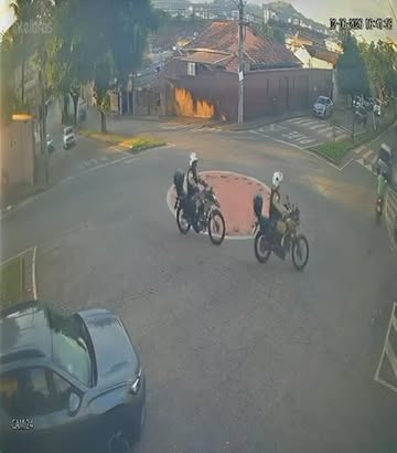 Instagram Reel by @vagnerferreiraradio, published Jun 3, 2026. ITABIRA-MOTOCICLETA APREENDIDA NO BAIRRO AMAZONAS A Polícia Militar realizou a apreensão de uma…