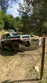 Instagram Reel by @rallye_lover, published May 31, 2026. @offroadclubluky rychlá demontáž ? . . @offroad.club.zazriva @peto_a_domka_ #offroad #offroadclub #gov…