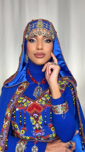 Instagram Reel by @sublimez__vous, published Oct 30, 2025. ? Nouvelle transformation makeup ? Un look inspiré de la tradition kabyle, sublimé par des touches d…