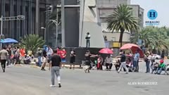 Instagram Reel by @elheraldodemexico, published Jun 2, 2026. #AlMomento | ⚽? ¡Ni las protestas los detienen! Integrantes de la CNTE organizaron un partido de f…