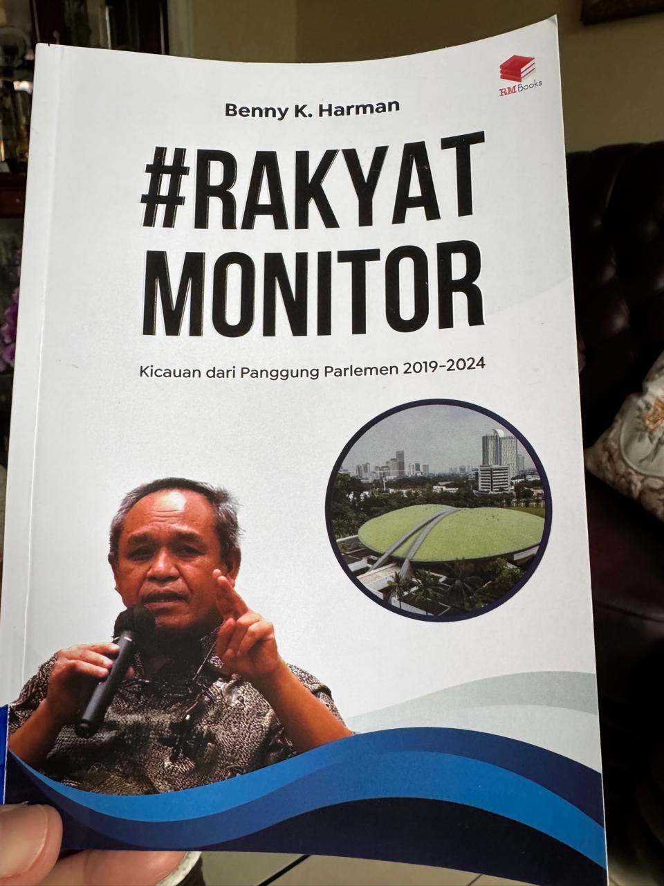 DPR Tukang Stempel, Presiden Terlalu Kuat- Butuh UU Kepresidenan?