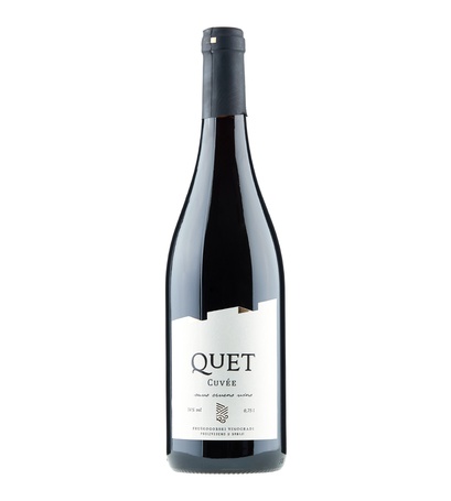 Quet Cuvee Dry Red 75cl