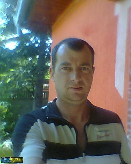 clau27