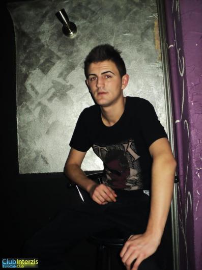caty18