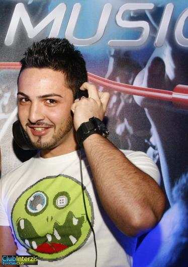 adriano_b00s