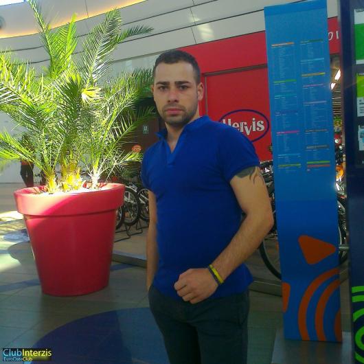 Albertoo25