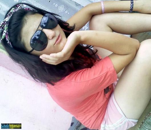 bella_bruneta