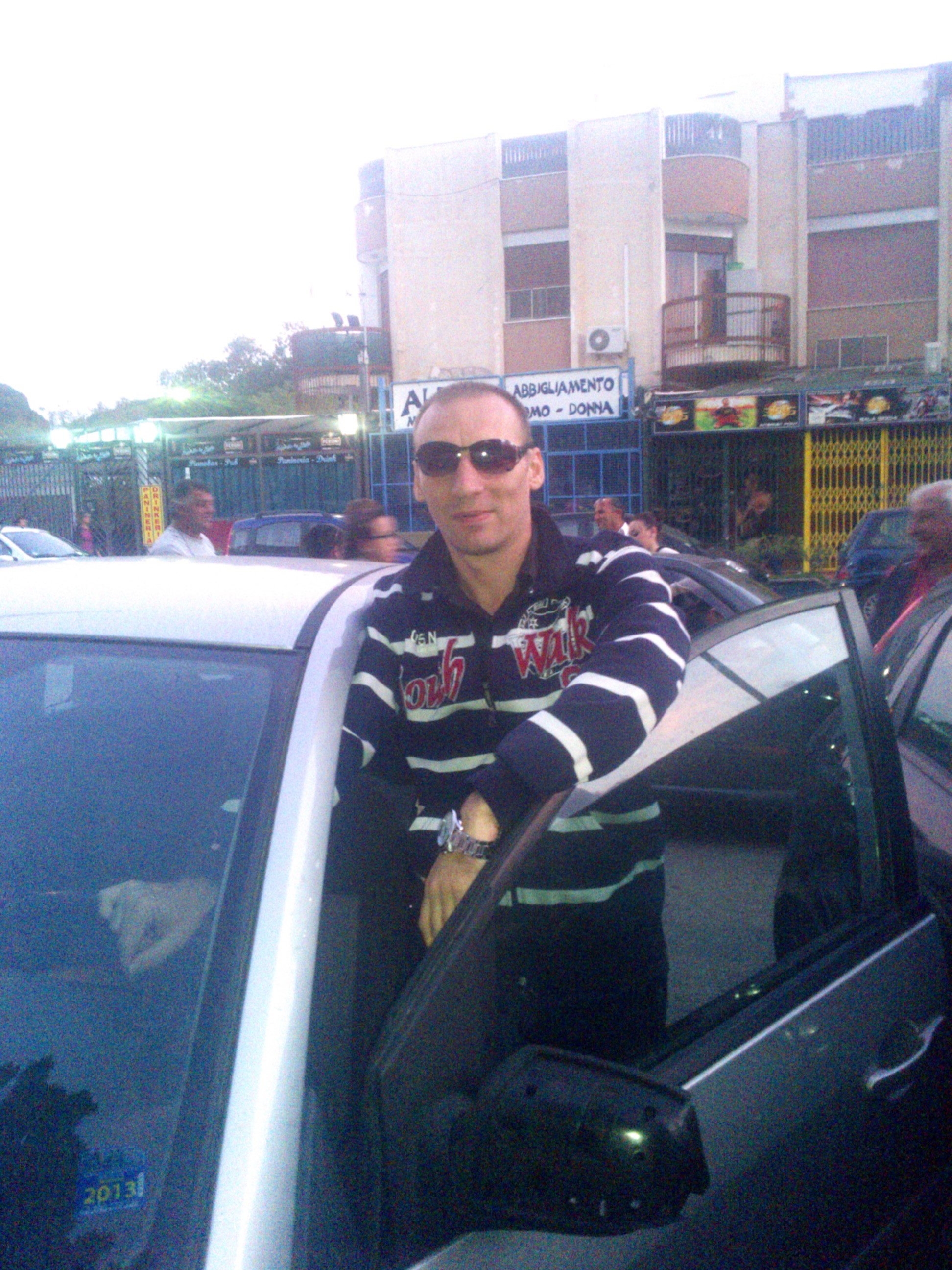 wolf2011