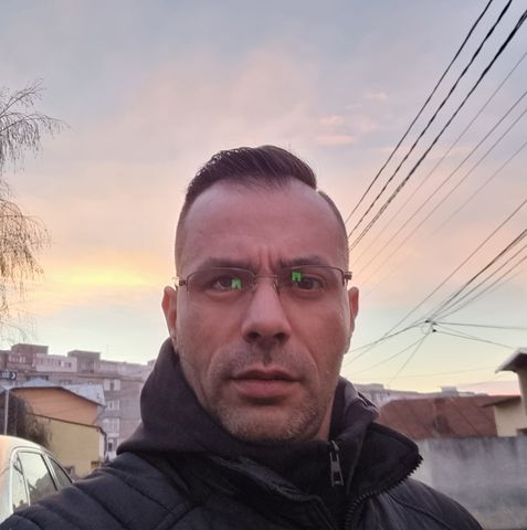 fb_1810873835788491