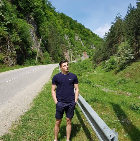 fb_1463324244069233