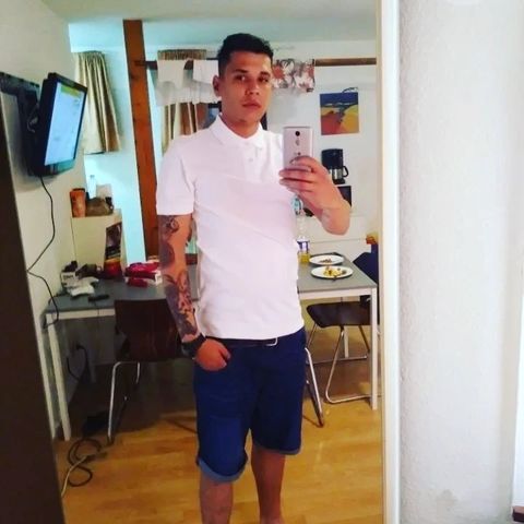 fb_2293792444164237