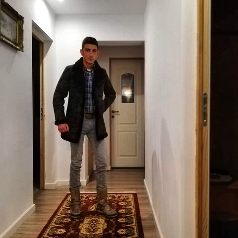 fb_295652473134615