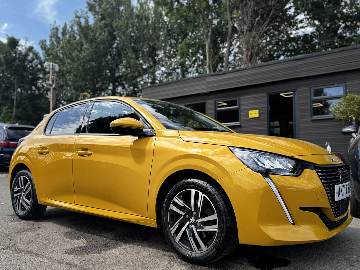 2021 Peugeot 208 Allure Premium Puretech S/s Auto