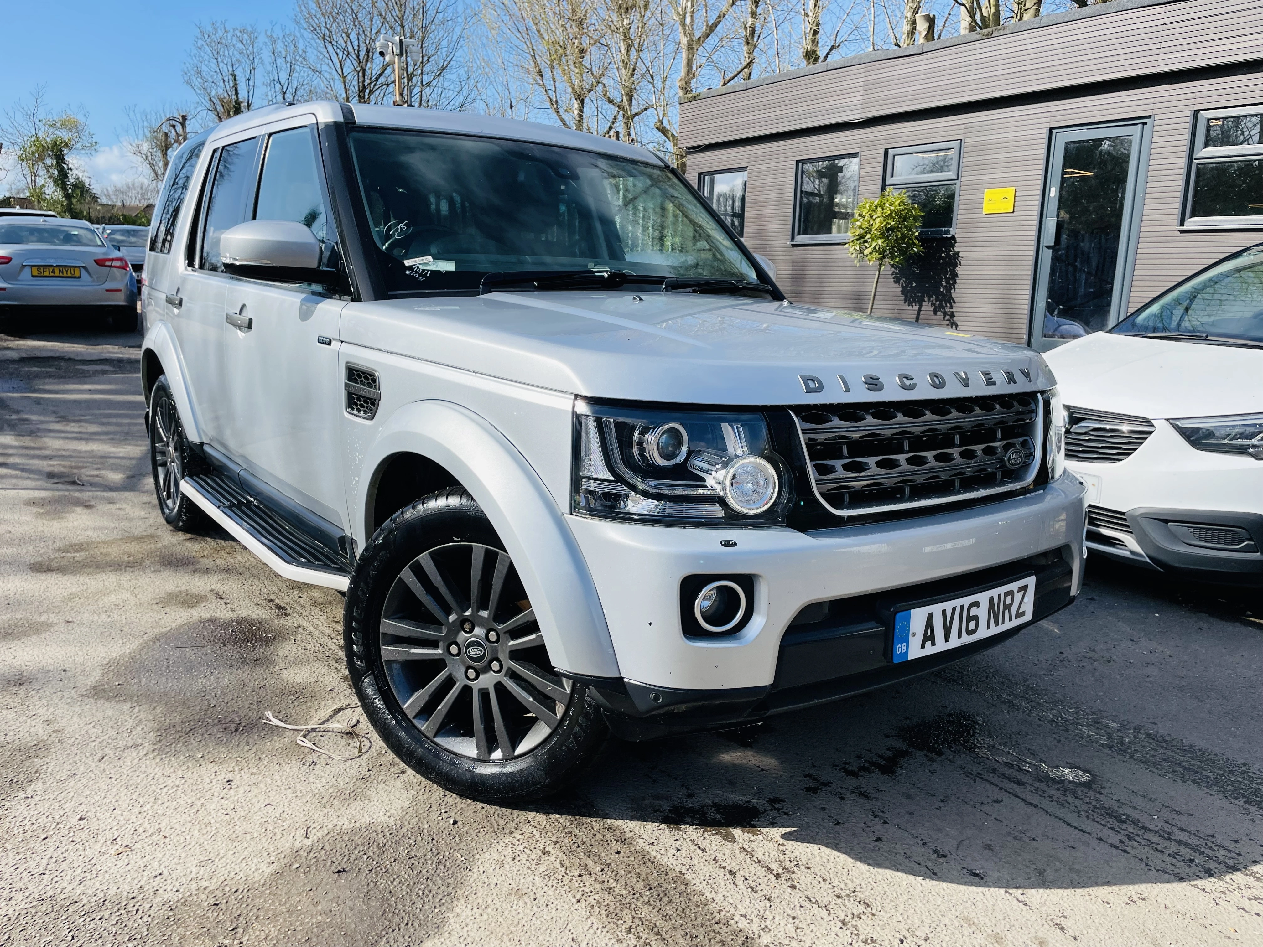 2016 Land Rover Discovery Graphite Sdv6 Auto