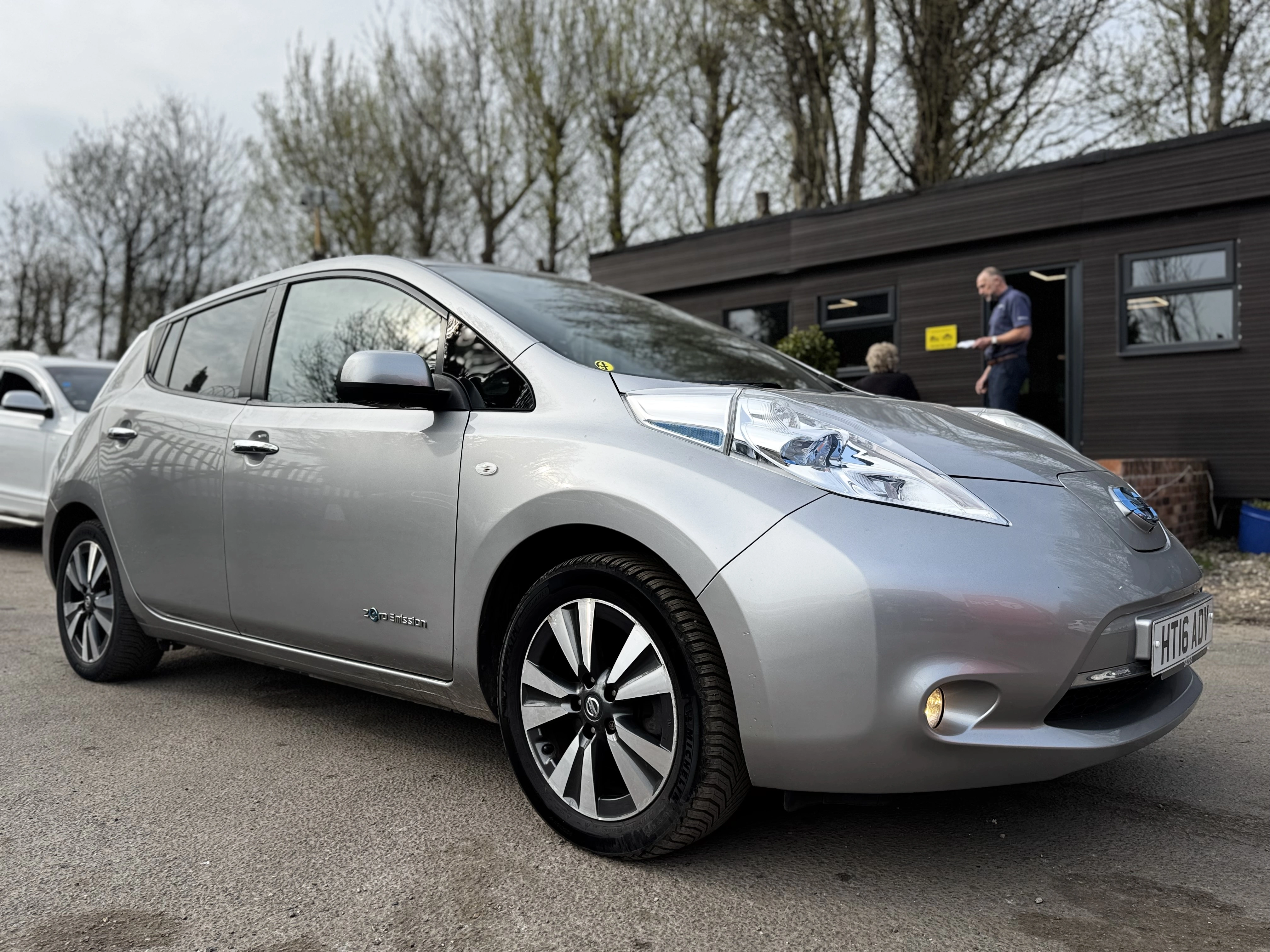 2016 Nissan Leaf Tekna 30kwh