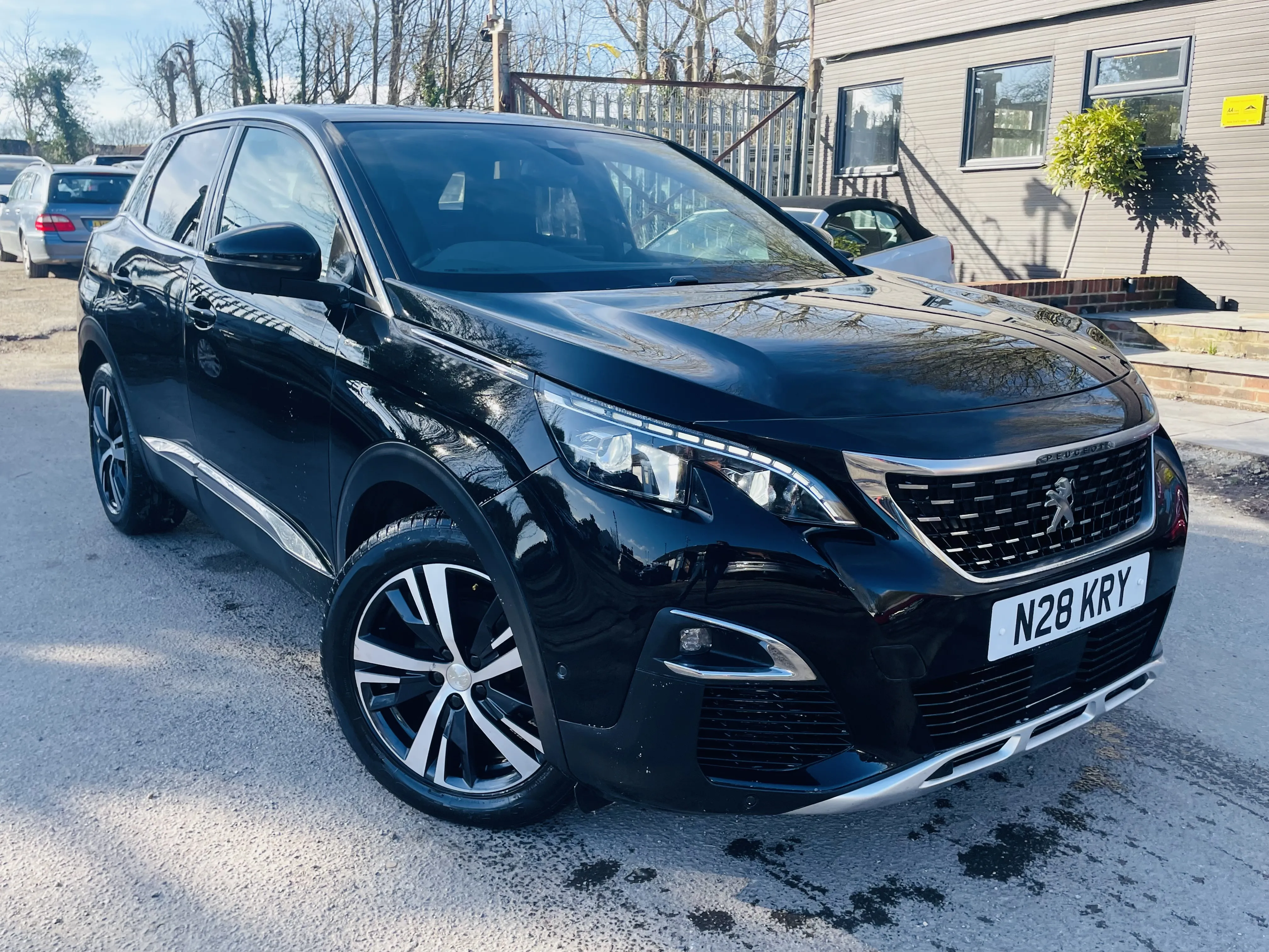 2017 3008 N28 KRY 4,695 2017 100,370 PETROL MANUAL ULEZ P T 130 GT... photo