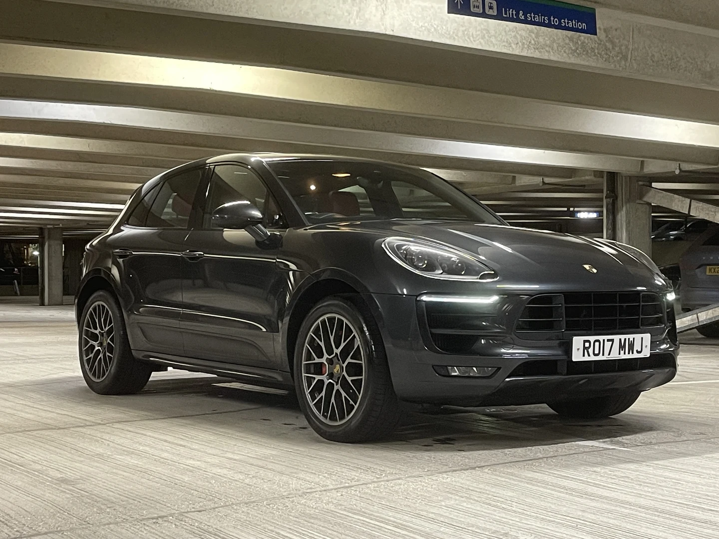 2017 Porsche Macan Gts Semi-auto