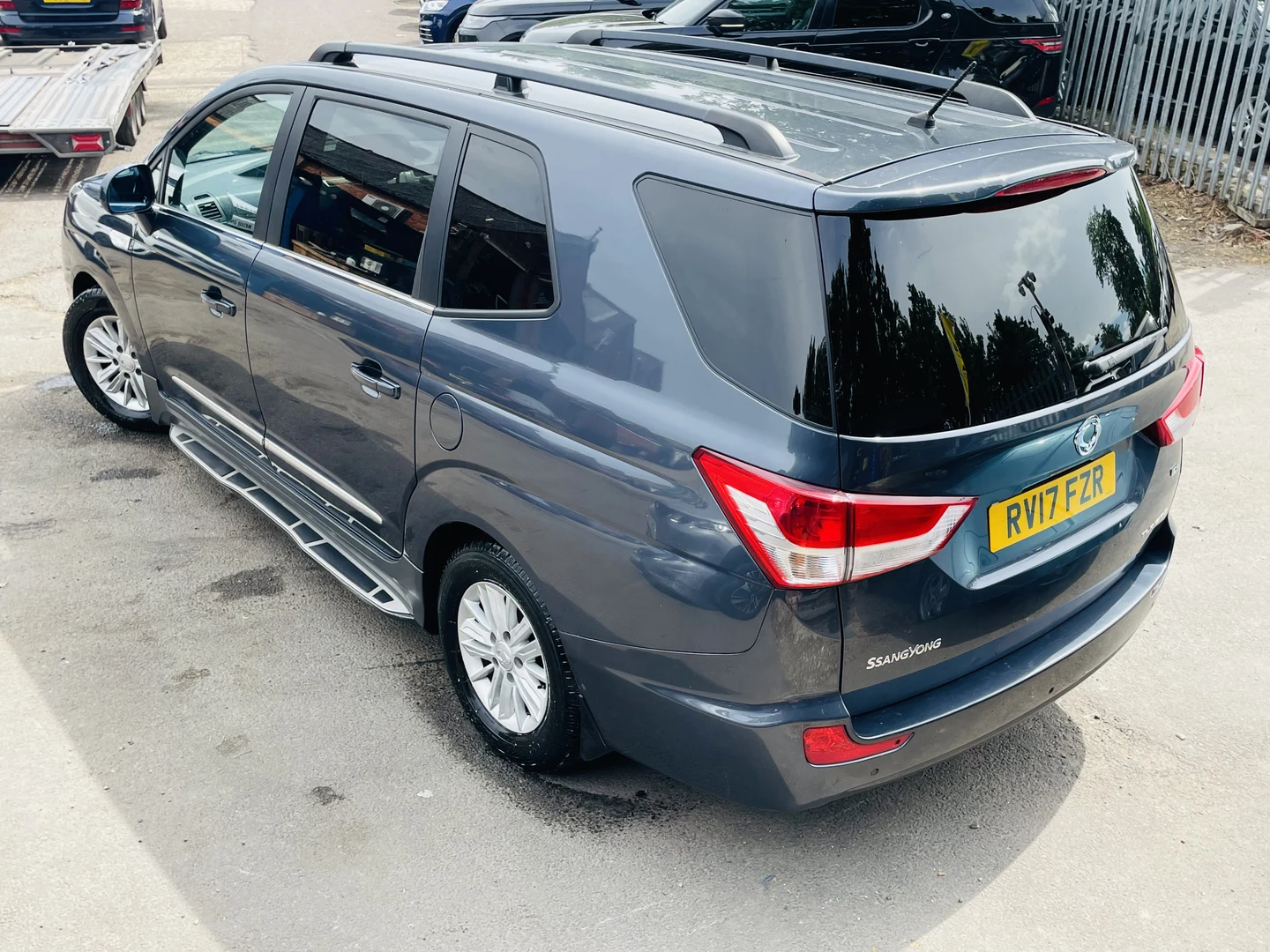 2017 SsangYong Turismo Rodius Turismo Ex Auto
