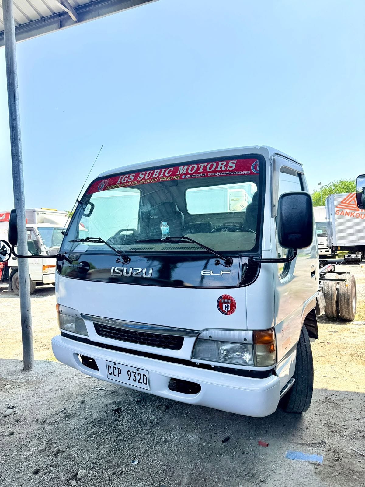 Isuzu Elf Cab