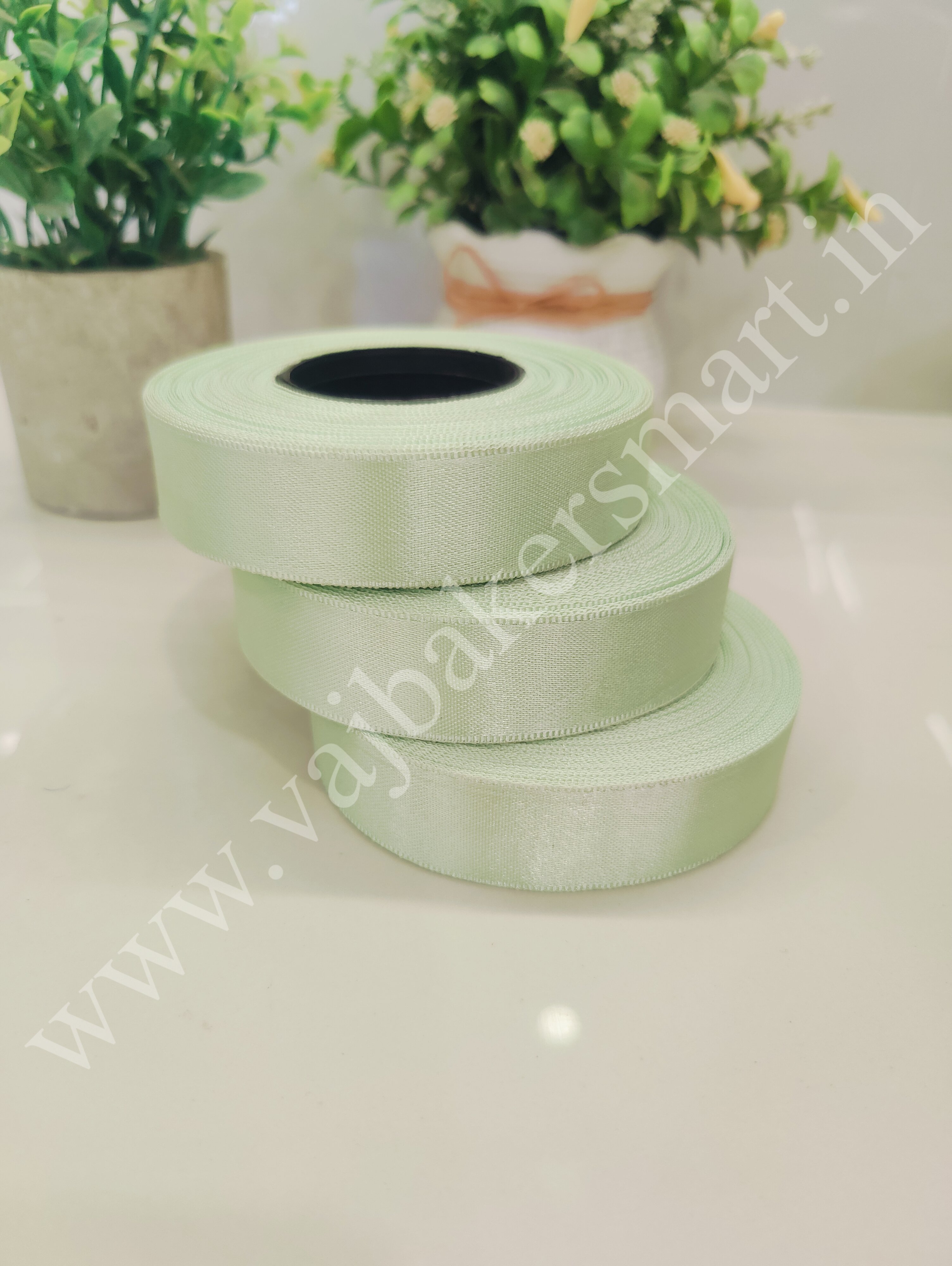 LL27 Plain Lace 1" - Pistachio Green