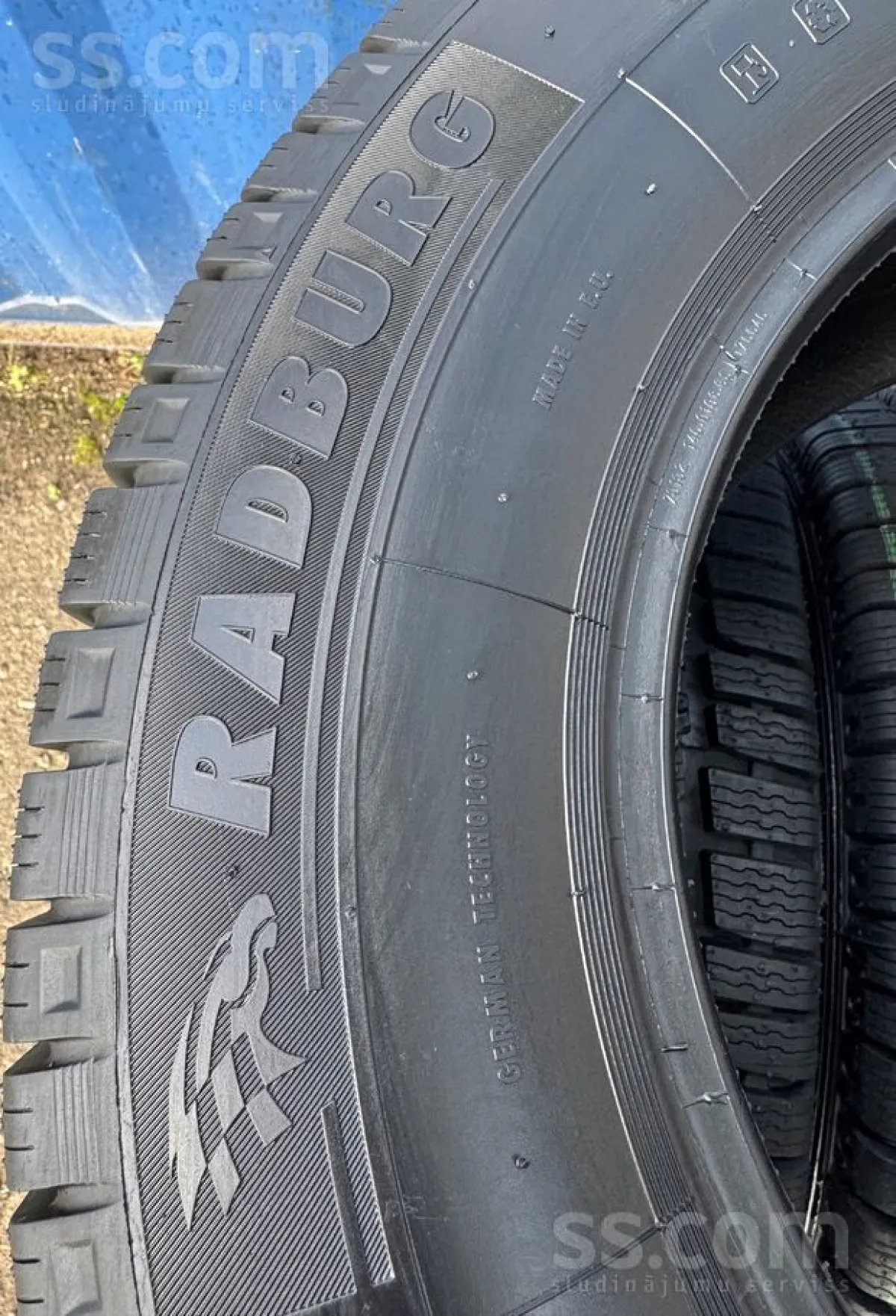 Winter radial