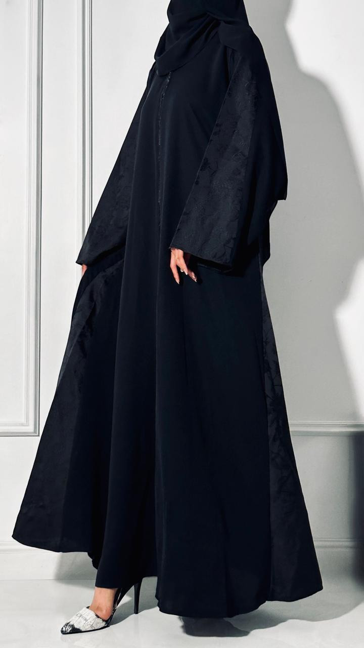 عباية كلوش عصرية