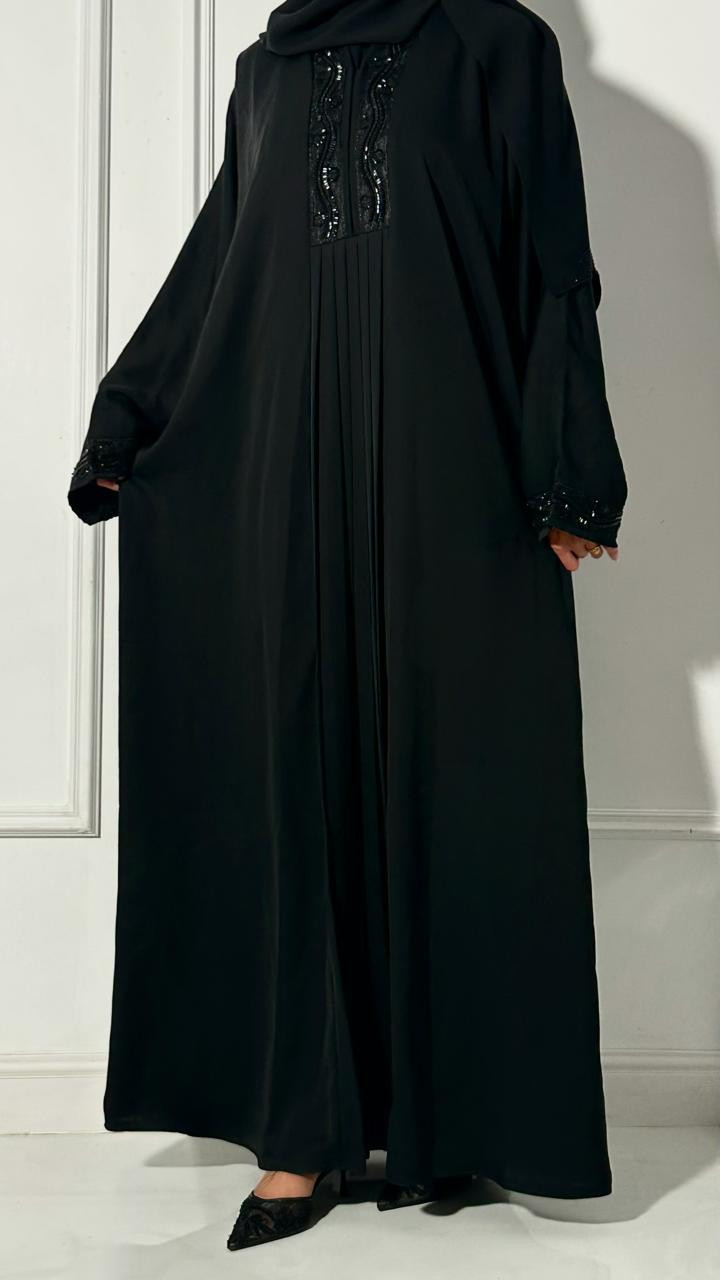 عباية كلوش مطرزة