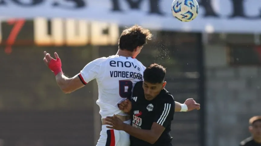 San Lorenzo juega afuera, Riestra adentro