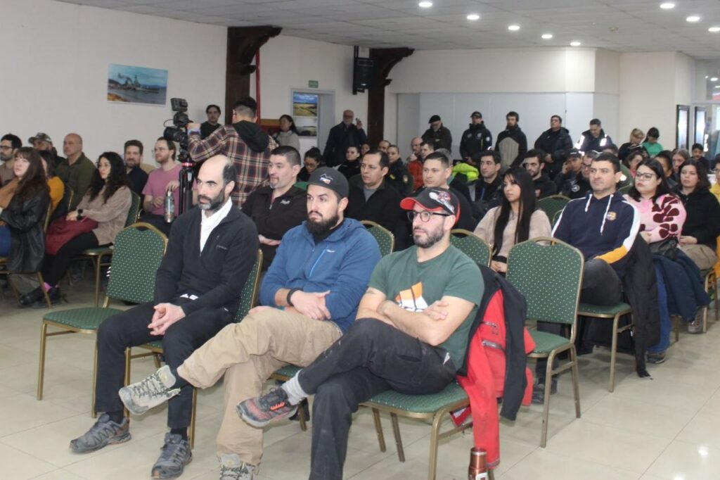 Presentaron un programa de cuidados de salud mental en situación de búsqueda y rescate